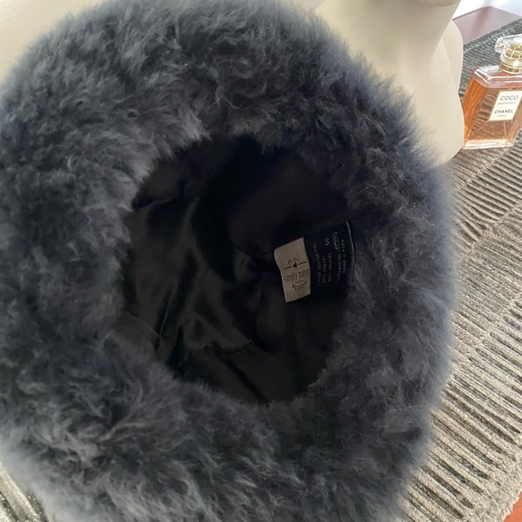 Baby Alpaca Fur Hat - Picture 10 of 12